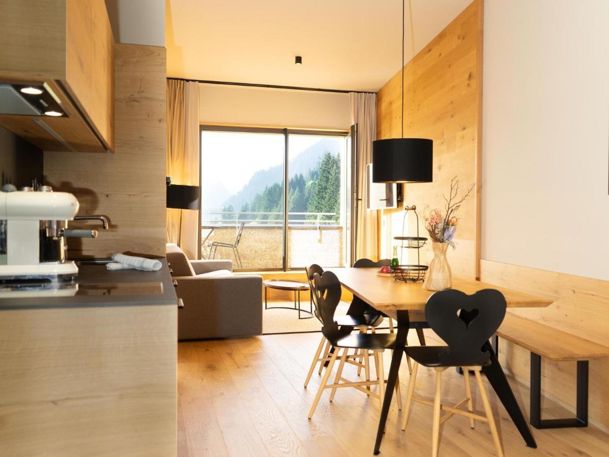 Apartment In Schroecken Near The Ski Area Eksteriør billede