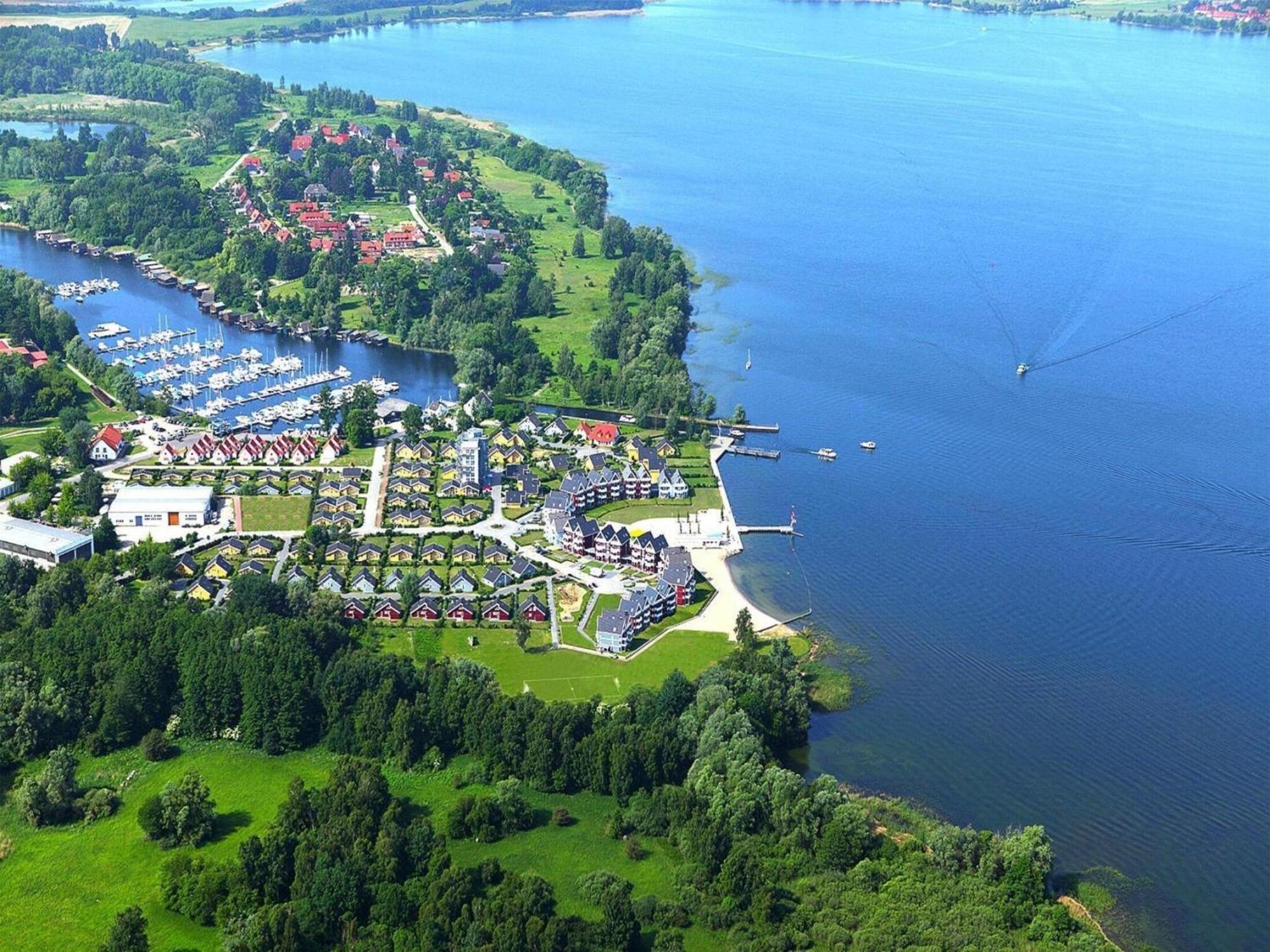 Apartment In Schroecken Near The Ski Area Eksteriør billede